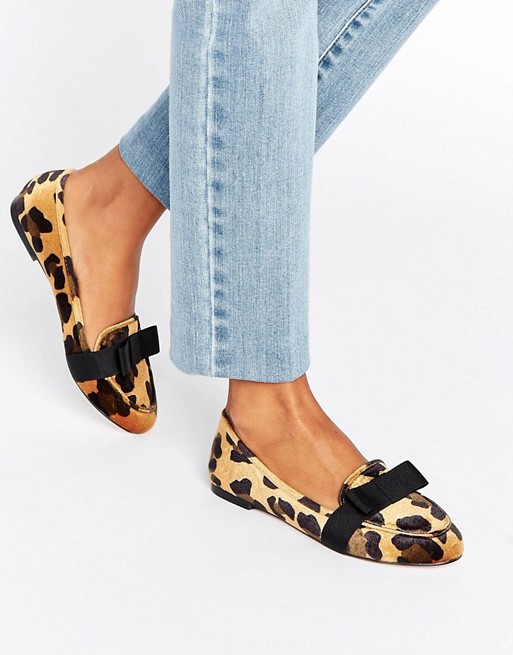 6879646-1-leopard