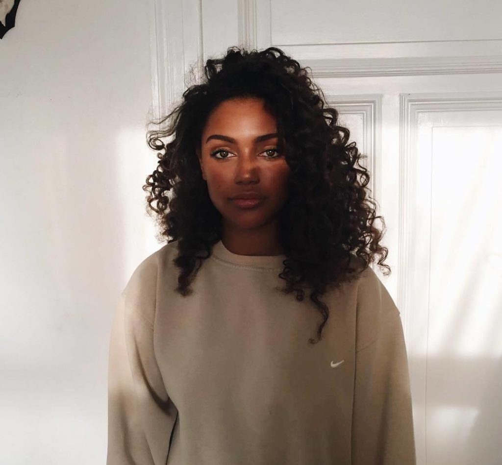 nike sweatshirt street style