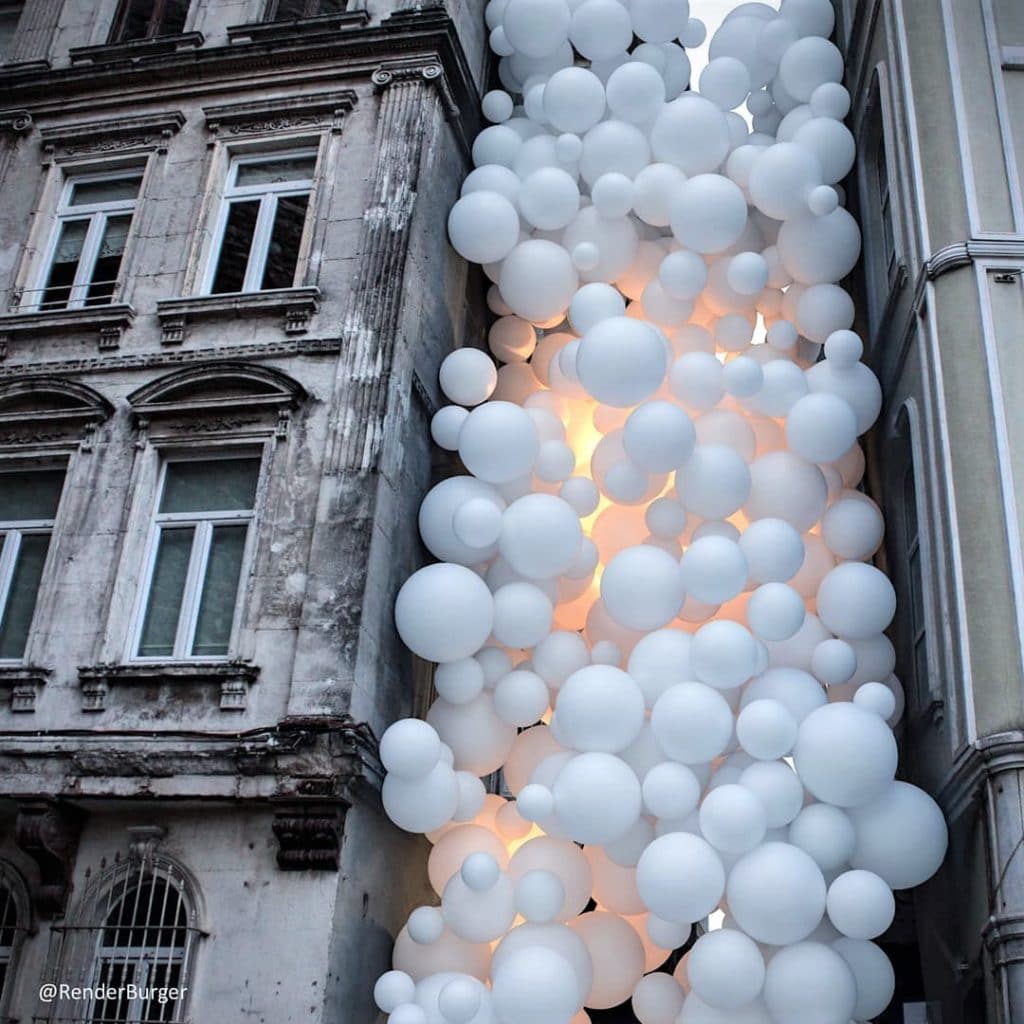birthday balloons dramatic