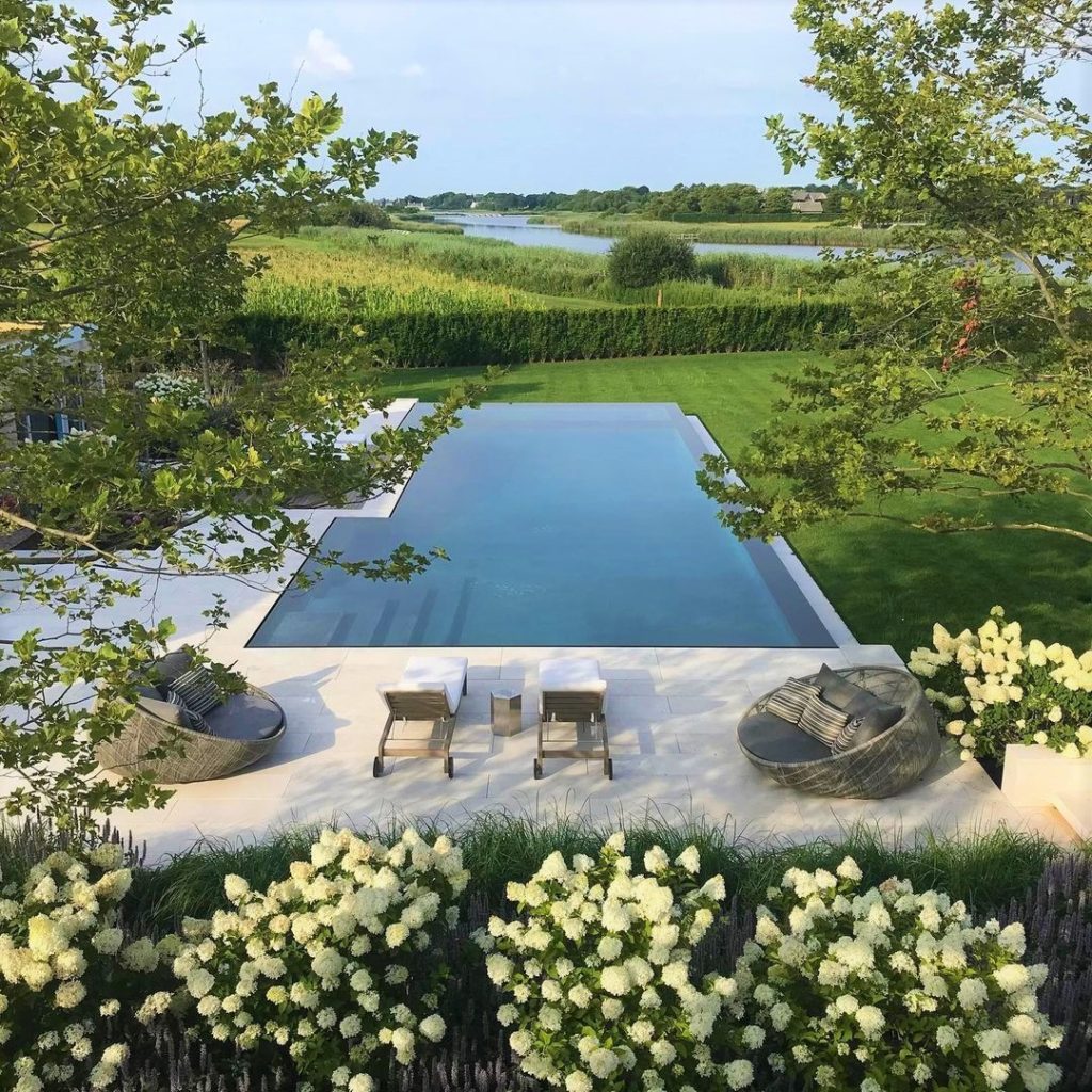 hamptons pool
