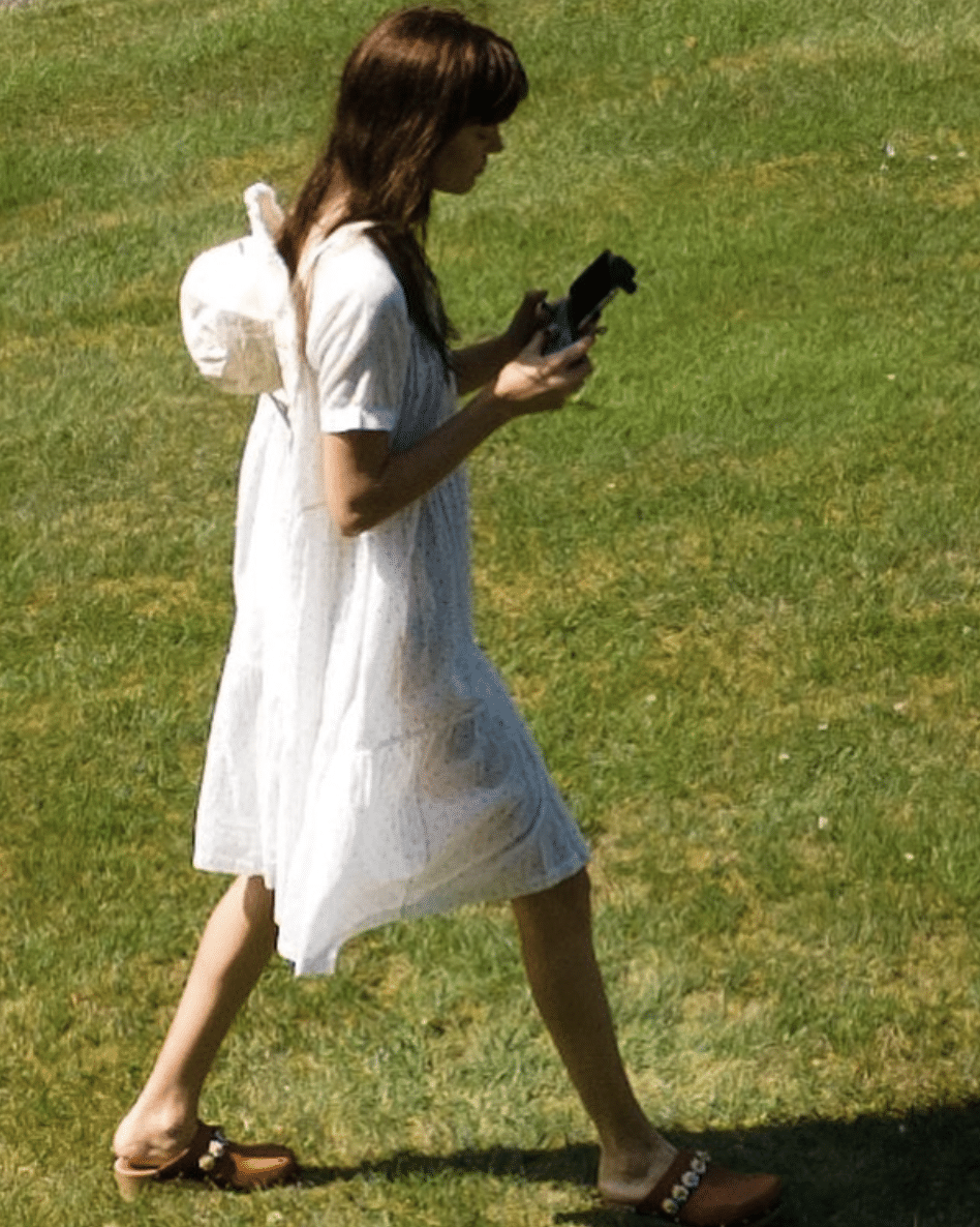 clogs street style