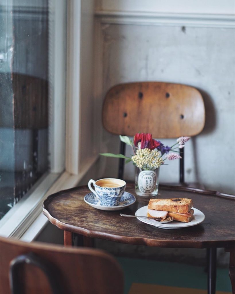 rustic window seat dining table