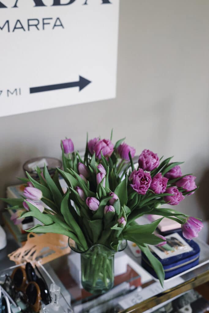 BOUQUET OF PURPLE TULIPS IN OFFICE