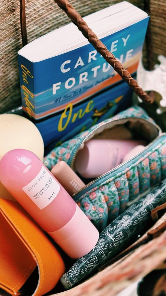whats in your bag blog post