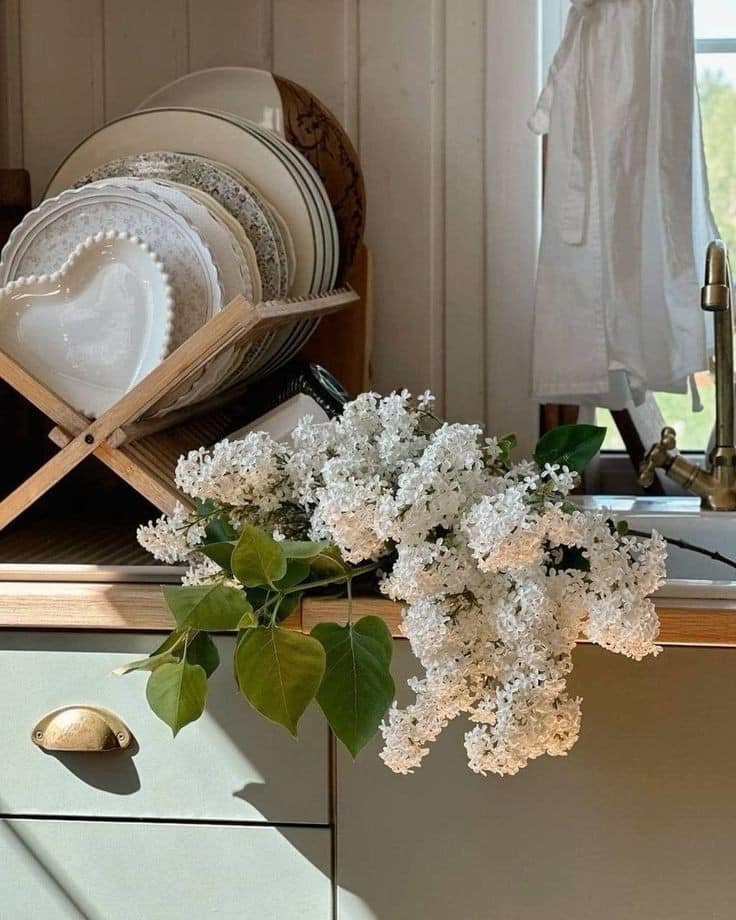 white flowers in sink