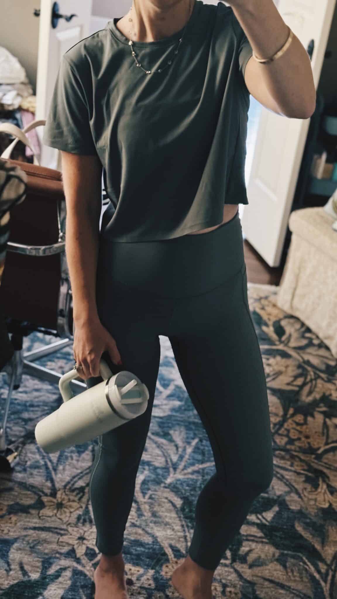 rhone-revive-leggings-sports-bra-set